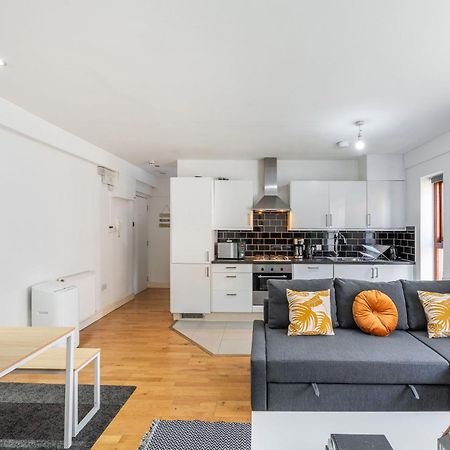 London Waterloo Apartment With Large Private Terrace - View Of The London Eye - 1 Bedroom 1 Bath Extérieur photo